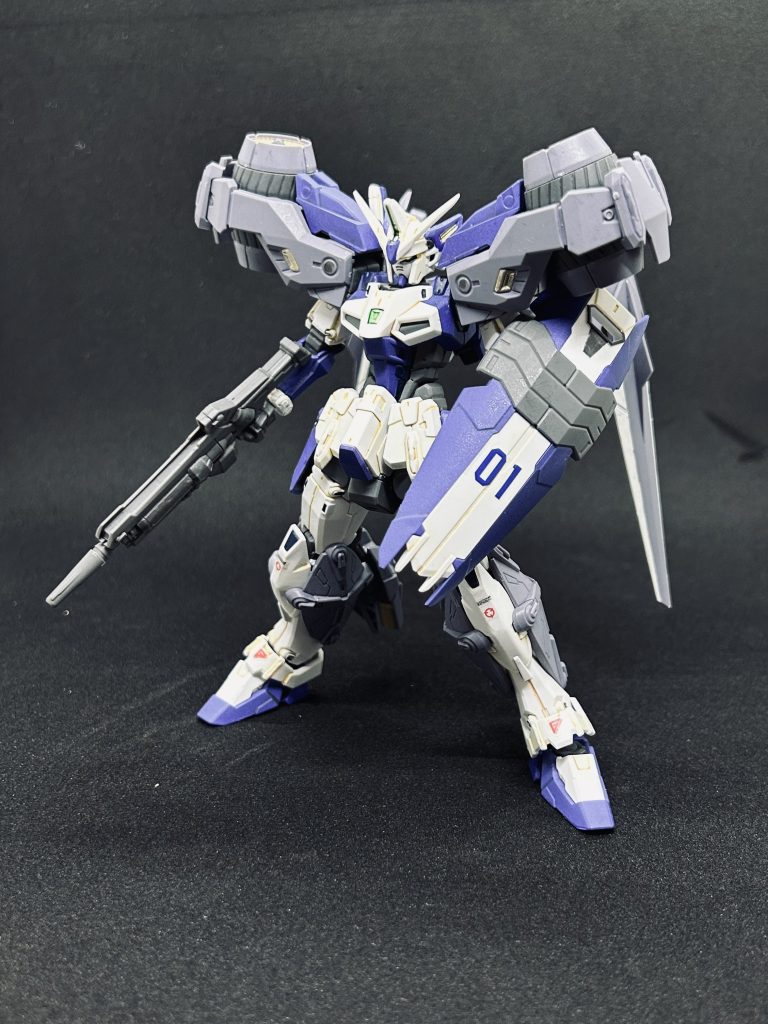 大気圏用ユニットも制作しました。こちらはほぼ無塗装ですが、本体のカラーリングを変更したおかげで、元キットよりマッチしている…はずです。