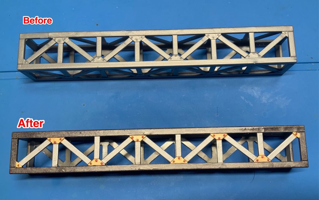 昔買っていた鉄骨パーツをシルバー、焼鉄、レッドゴールド、メタルレッドの細かい作業を