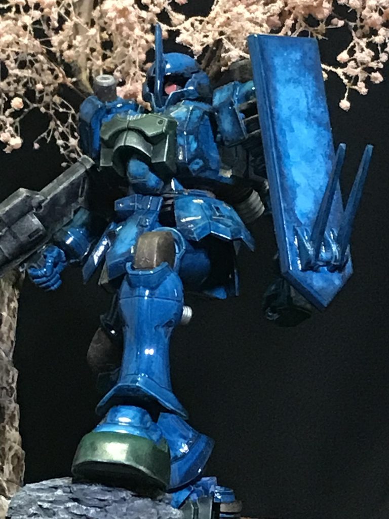 萩焼のイメージで筆塗りしたヅダになります。いつもはあまりやらない光沢仕上げで製作しました。