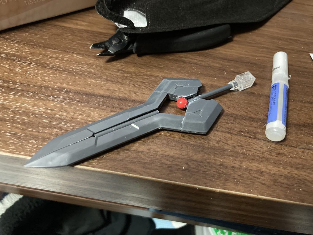 グランワームソードは上記通り幅縮めて大~中のサイズに収めた感じ