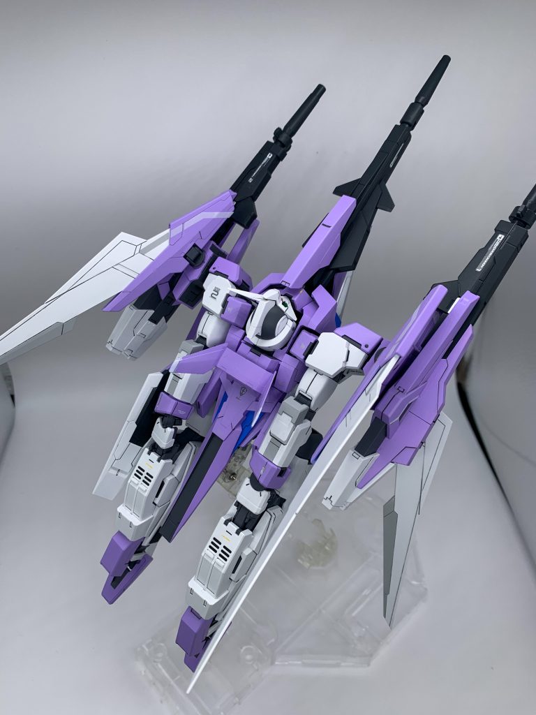 ストライダー形態。撮影ブースが小さい…