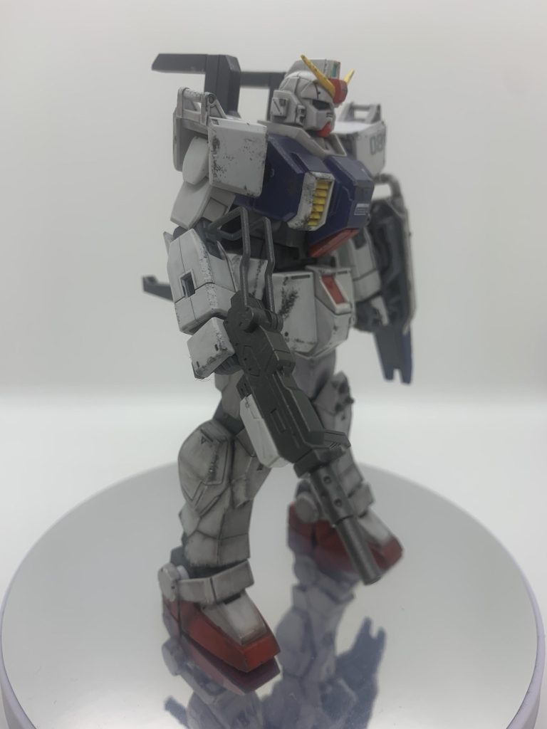 塗装剥がれの表現にはスポンジに塗料を乗せてちょんちょんと当てて表現してみました。