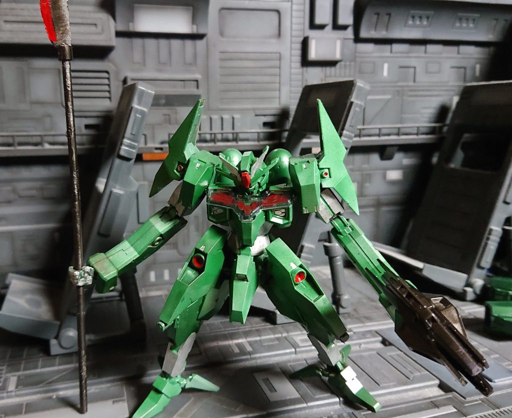 追加足をパージ　膝アーマーで少しかくれてますが足接続用のジョイントがあります