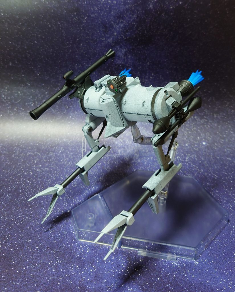 戦場を進むオッゴ。