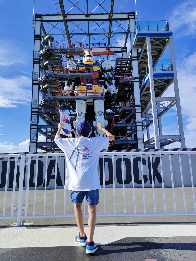 去年の夏休み、コロナも落ち着き、ようやく連れて行ってあげられた時のこの写真を再現したくて頑張りました。最後まで見て頂いてありがとうございます。