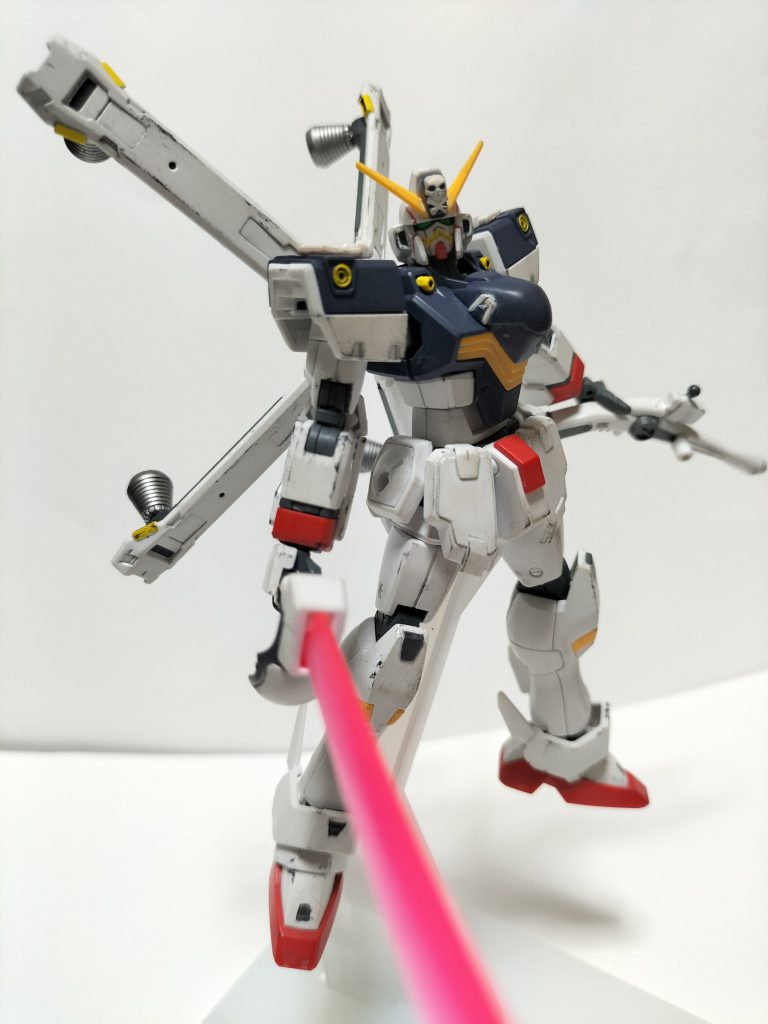 色々、武器が付いていて楽しいキットです。