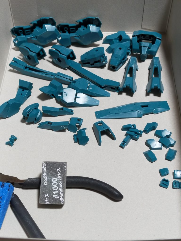 1000番までヤスリましたがまだまだ未熟な所があり