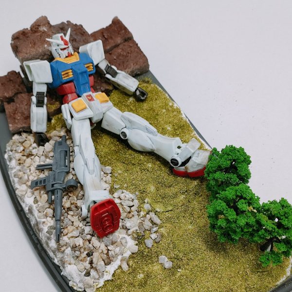 初ジオラマ作成 ガンダム敗北風