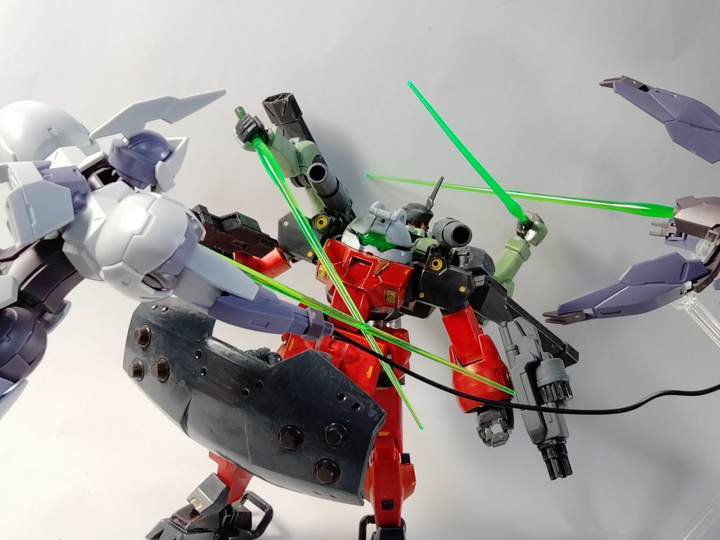 決闘ではザウォートのアンテナを破壊しないといけません。正面からでは相手にとって不利です。ミカエリス「そんなんアリ！？」これならチュチュ以外の地球寮のメンバーも簡単にはやられない(⁠・⁠∀⁠・⁠)b 