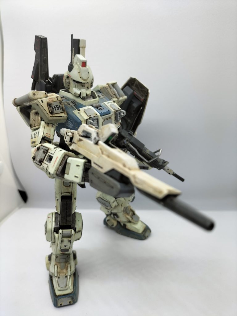 元のイージーエイトのライフルをイメージした色に変更