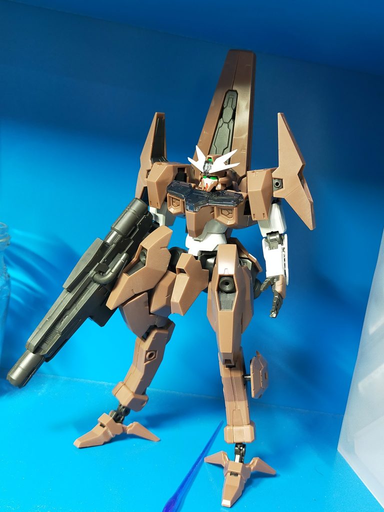 話題になっていましたがやはり試してみたくやってみました。本当にこうなるかは疑問ですが足のパーツ構成といい劇中での何かしらのギミック期待しちゃいますね。