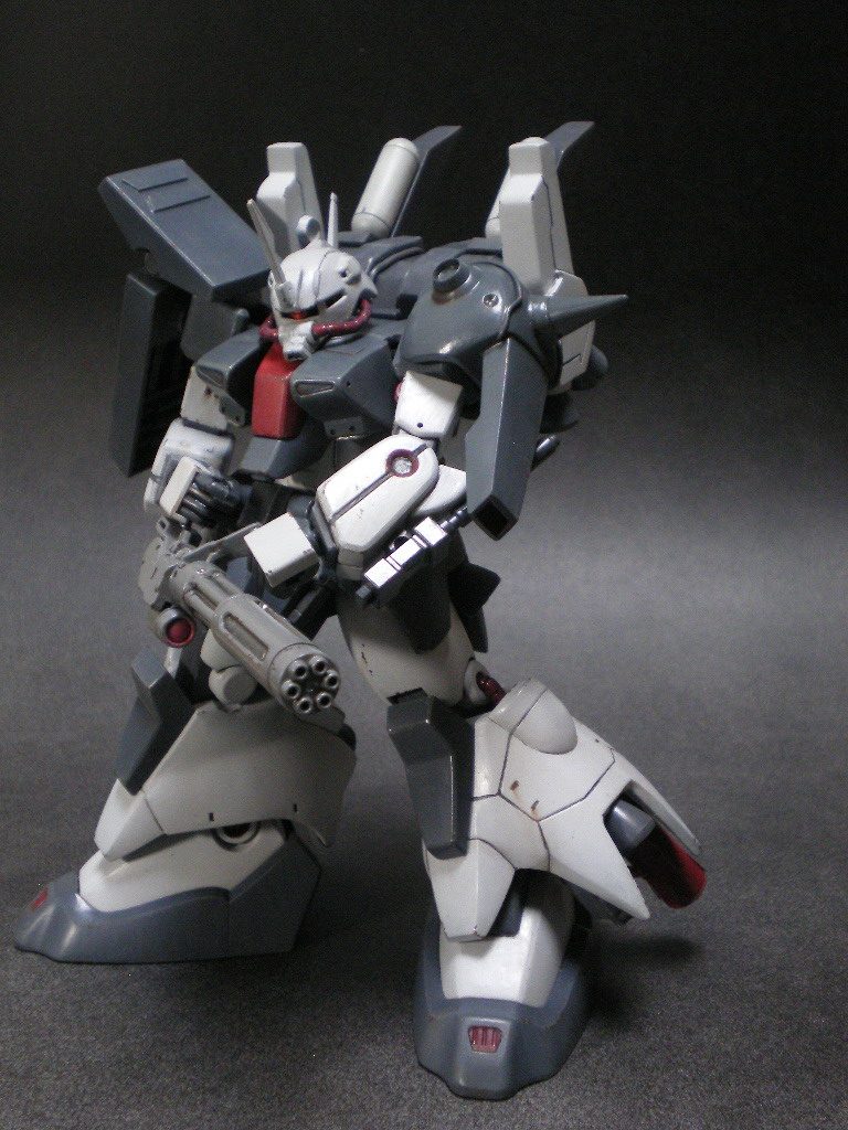 メタルパーツはもっぱらかしめ金具でお手軽に。