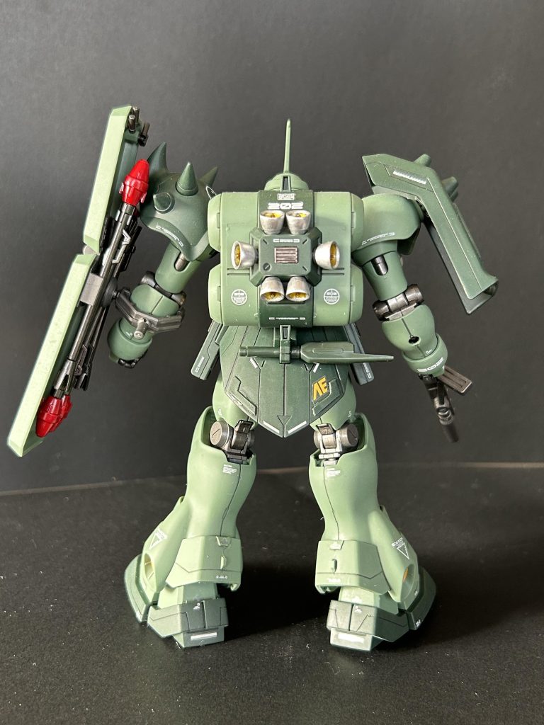 惚れ惚れしてしまうスタイルです。