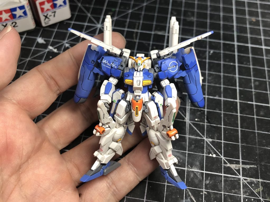 スプリッター迷彩は6mmマステをそのままの幅で使用、ちょうど良い感じ