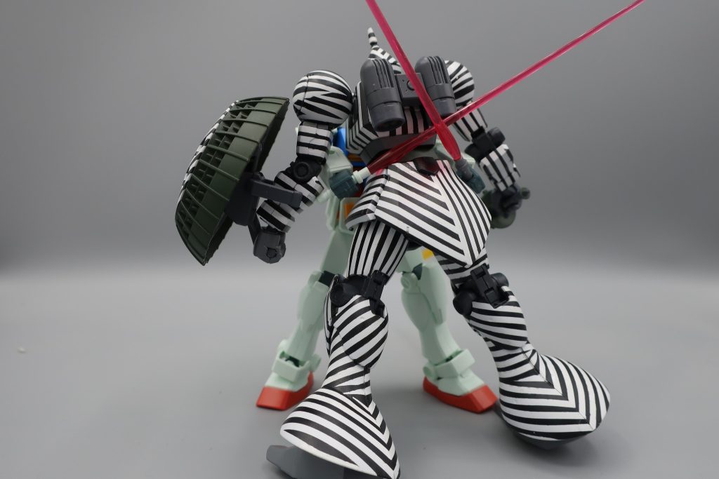 「二刀流とは卑怯だぞ　ガンダム」