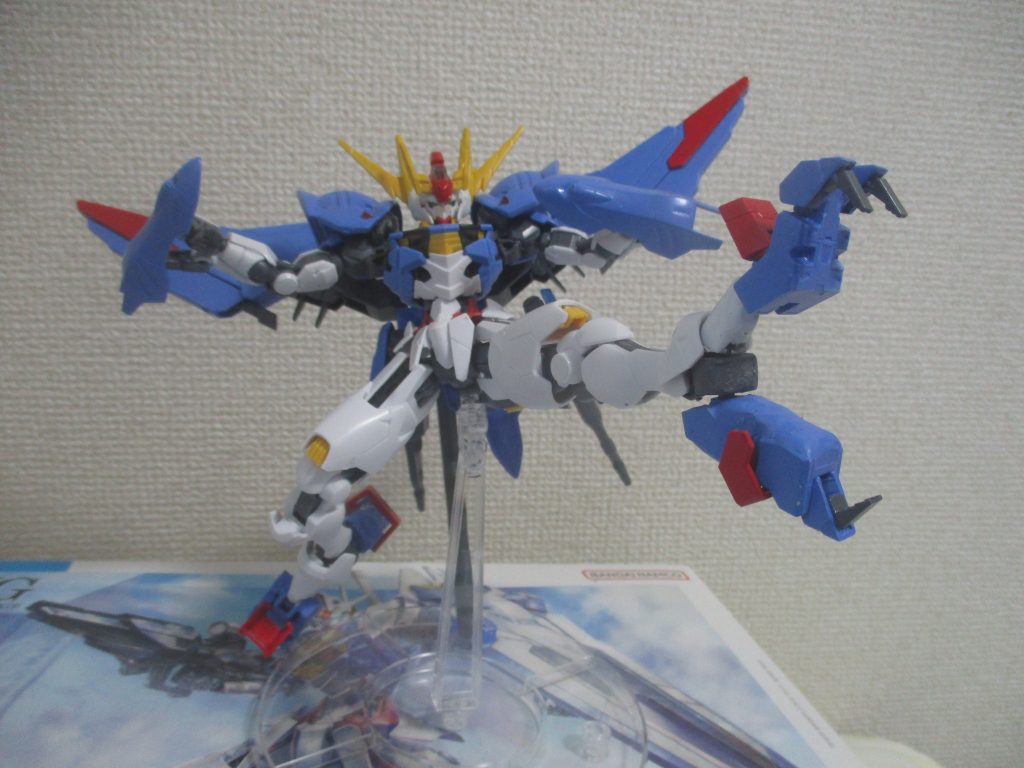 同時にグレモリーの腕部アーマーも展開。