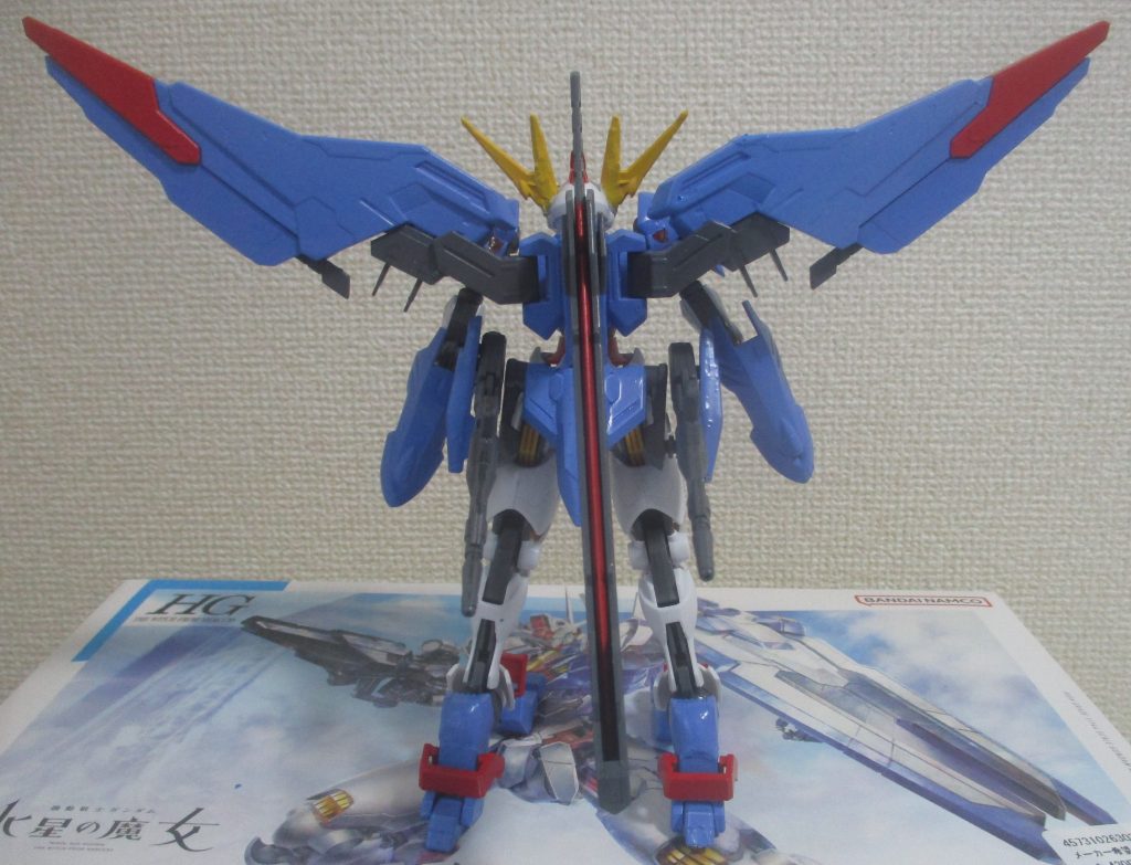 背面ちなみに使用したパーツは、アスモデウス、マルコシアス、グレモリー、フラウロスになります。なお頭部アンテナは当初、マルコシアスのだけ加えてましたが、前アンテナが折れてしまったので、フラウロスのも移植しました。結果、より「貫禄」出たかなと思ってますw