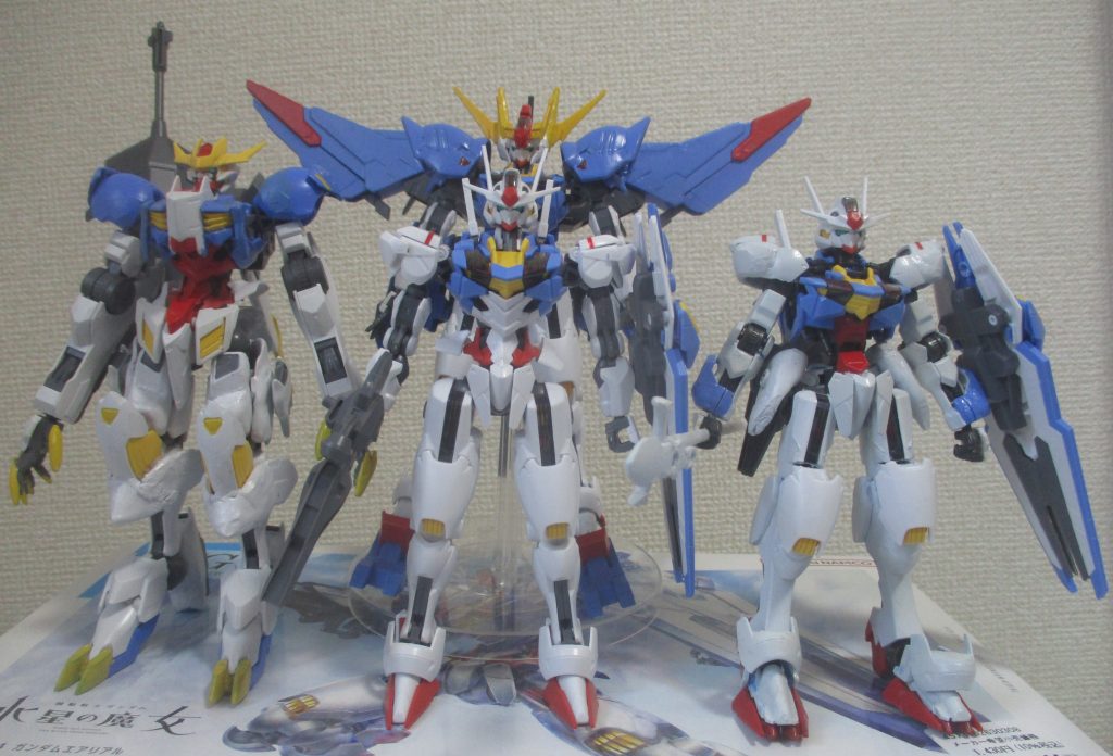 せっかくなので、本家エアリアル、ベリアル、水星レクスと揃い踏み。全部「鉄血×水星」のミキシングキット。