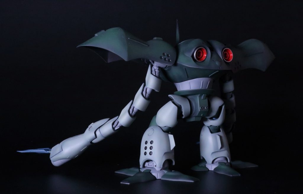 劇中ではヒザから上しか映っていないので、ヒザより下の配色は勝手に決めましたふくらはぎ部を濃い色にするか非常に悩みました