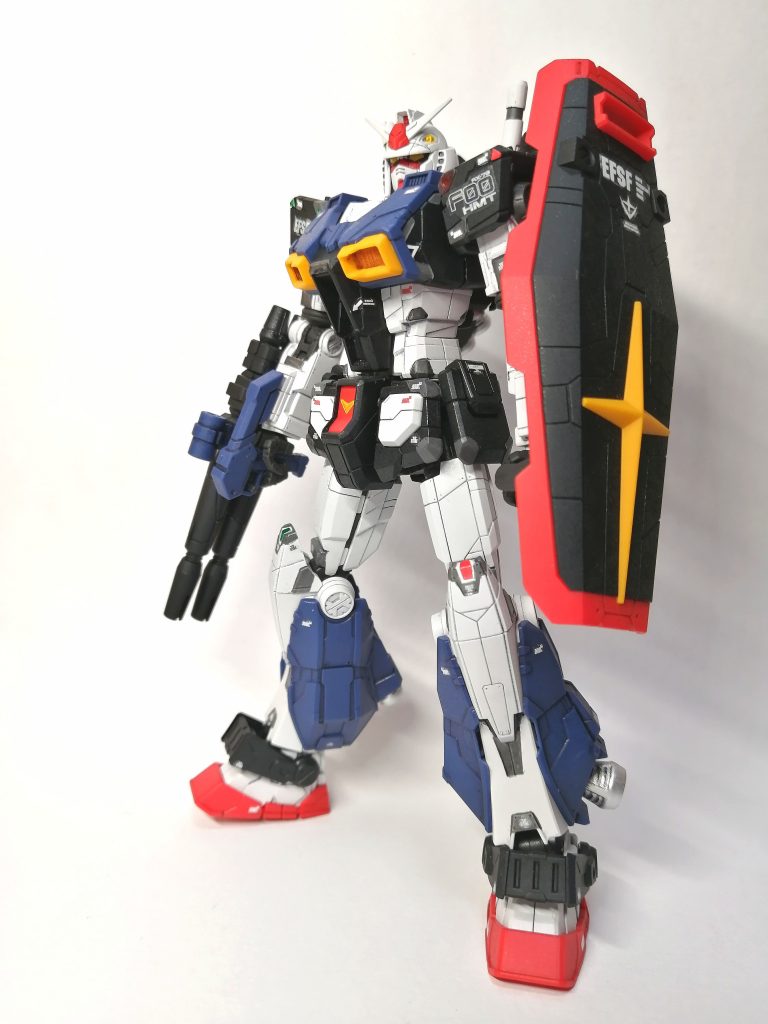 RG並みにモールドが多いので、スミ入れがたいへんでした。