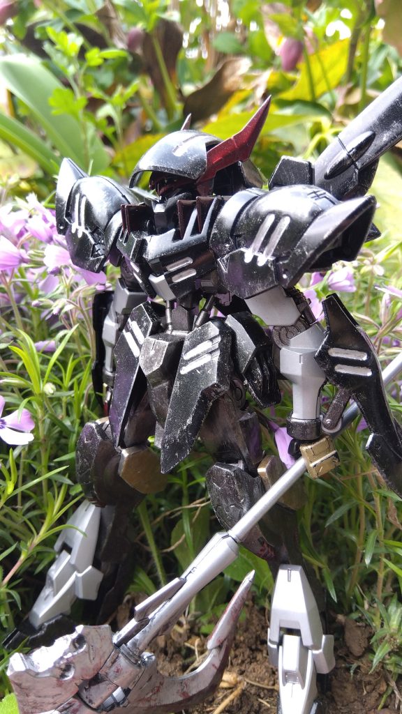 たぶん、ディラ・ナディラもアサルトリリィの世界に転生したら最強クラスのリリィに……もし、アサルトリリィのキャラが乗るなら夢結様と梨璃の百合夫婦二人乗り辺りが妥当だろう。