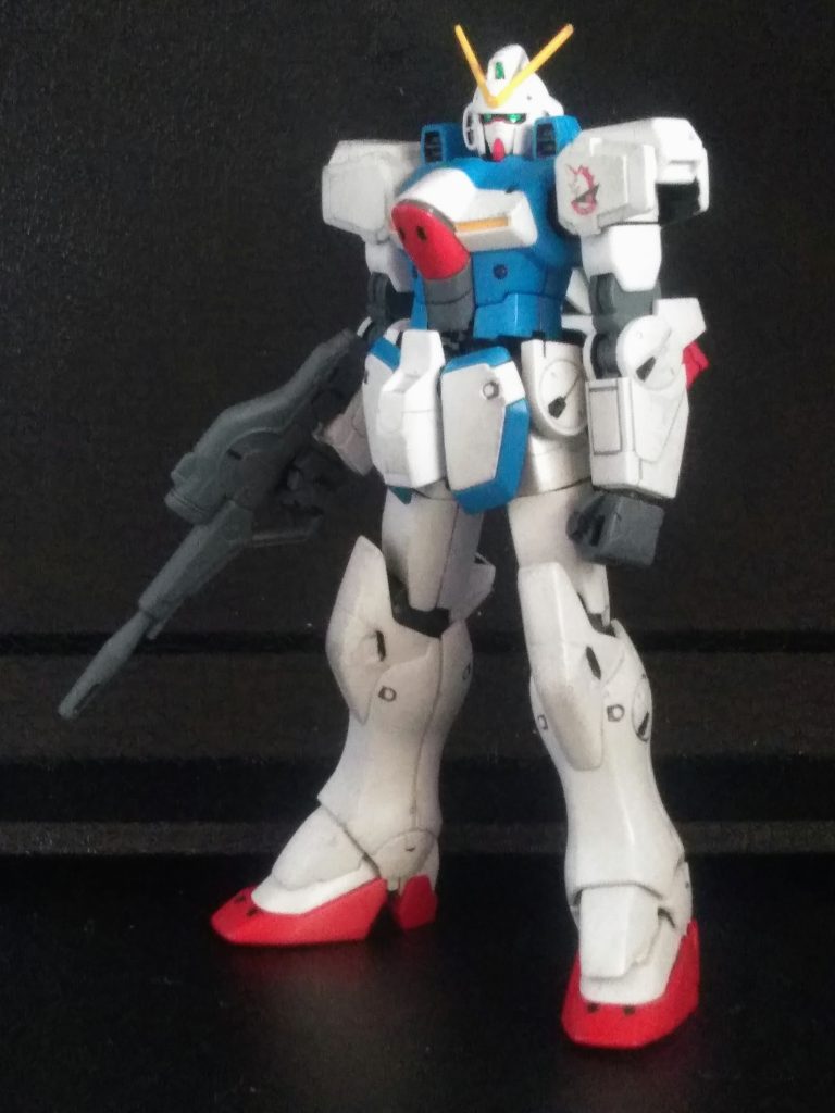 思えば、カトキデザインはこの子が最初でしたっけ？序盤のストーリー構成もなんだか『ダグラム』を連想してました。第１話でVガンでたのに、2,3,4?話では知らない猫目のMSで主人公が闘っているのだから。