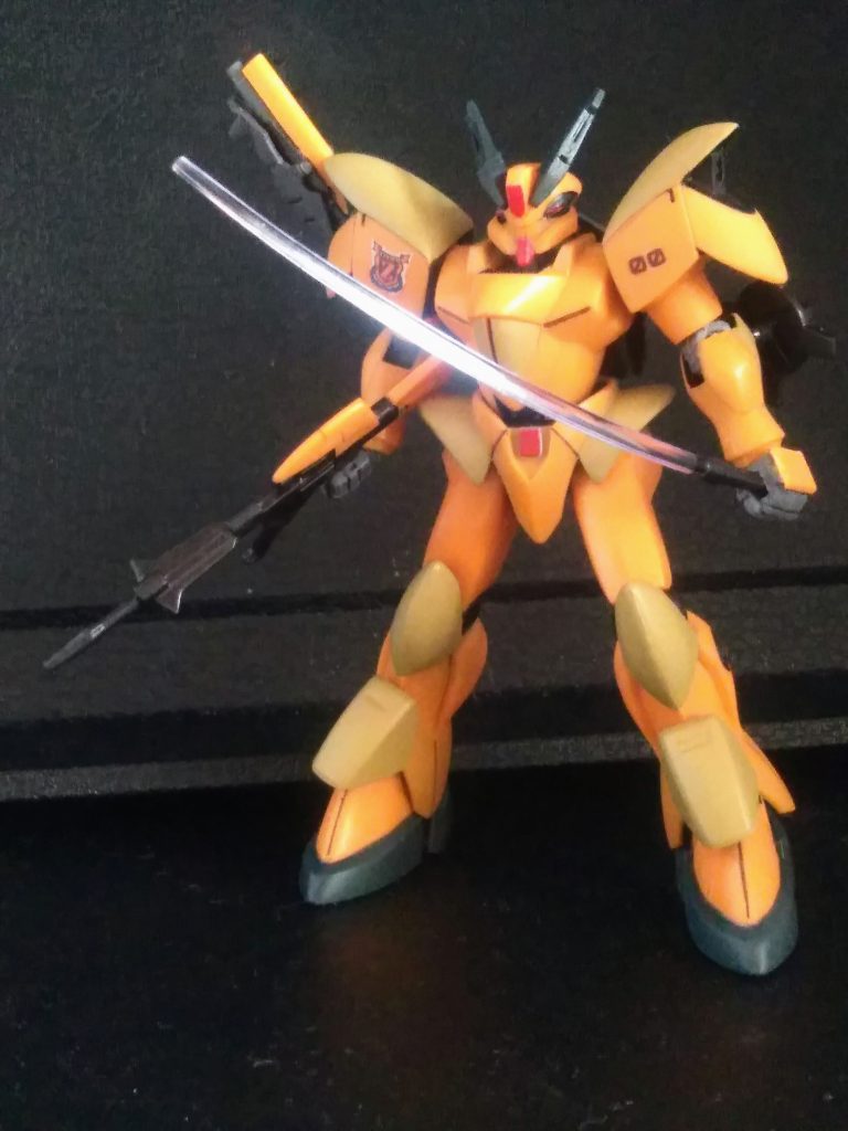 このシリーズ独特の組み立て方が在りまして、その名も『Vフレーム』と言います。(意外と組難い)お値段も確かワンコインだった記憶。