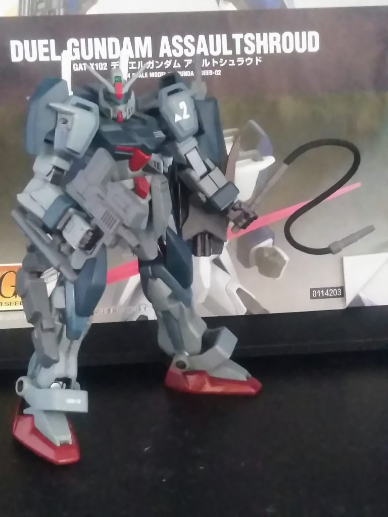 さらに『サブマシンガン』『電磁鞭』　