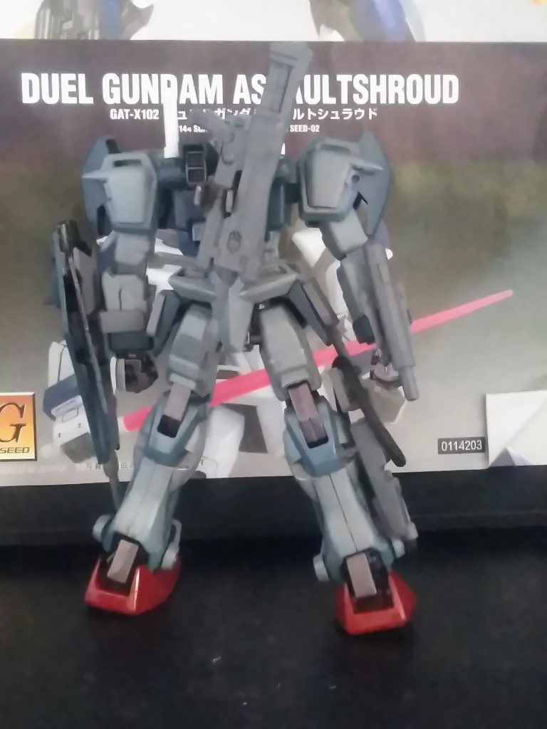 此方も標準武装を携帯