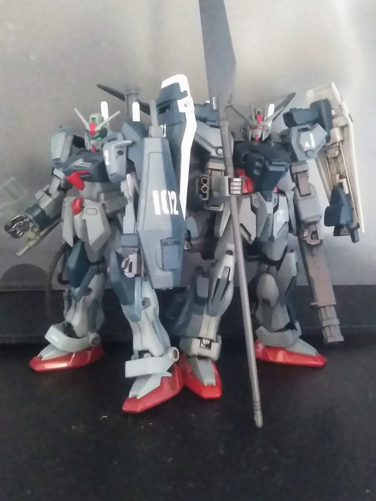 いや～完全に『ぼくのかんがえた、さいきょうのがんだむ』でした。(お恥ずかしい😔)　　まだOA中だったこの時、現在のように後付け設定がないので、好き放題やらせて貰いました。