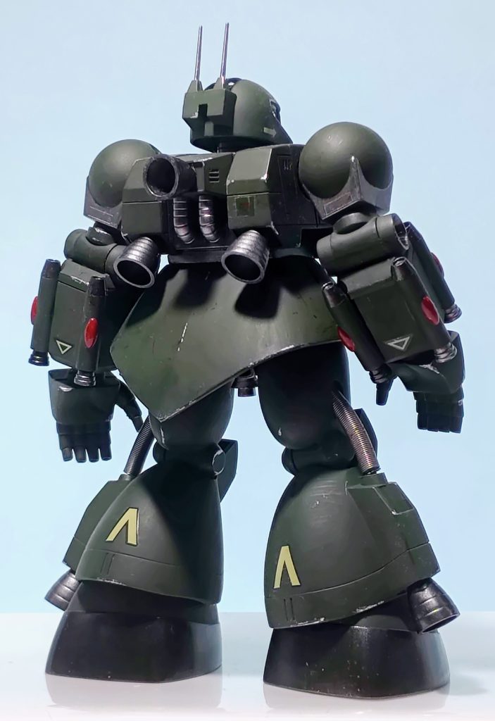 脚の動力パイプのスプリング表現が、フォローさんと一緒で笑った。やっぱり当時は、コレなのですよ!