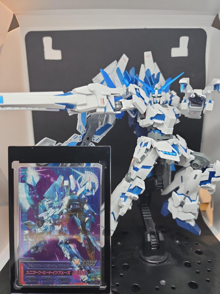 プランBの生みの親のトライエイジのカードと一緒に撮影。こういう小物と撮影するの結構好きなんですよね〜