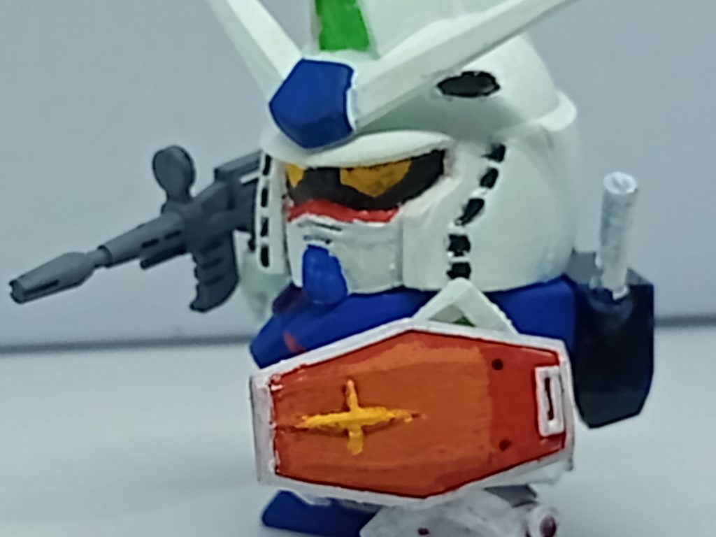 アーマー外した写真2　↑シールドもサンボルっぽく塗ってみました 