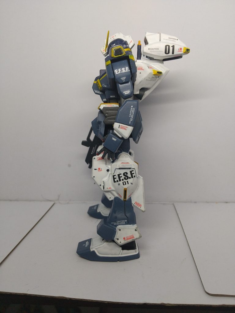 横からです❗️塗装も白ではなくティターンズカラーにしてみました！