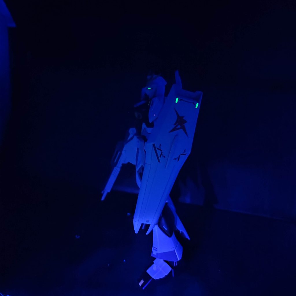 EG νガンダム–9枚目/制作者：@nozomu3399