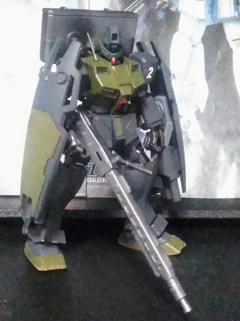 No 2 『ダディズ フィスト中隊副隊長』 『ストロベリー小隊隊長 イチゴ・シラカワ大尉』中距離専門のジム・コマンド