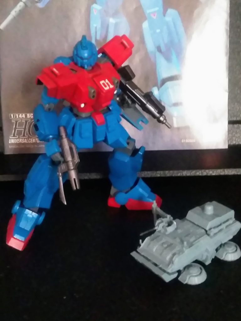 『ダディズフィスト中隊』所属『第三小隊パンプキン隊隊長アルカード・ハロウィン少尉』搭乗機 (一緒に陸戦セットの指揮車もどうぞ)