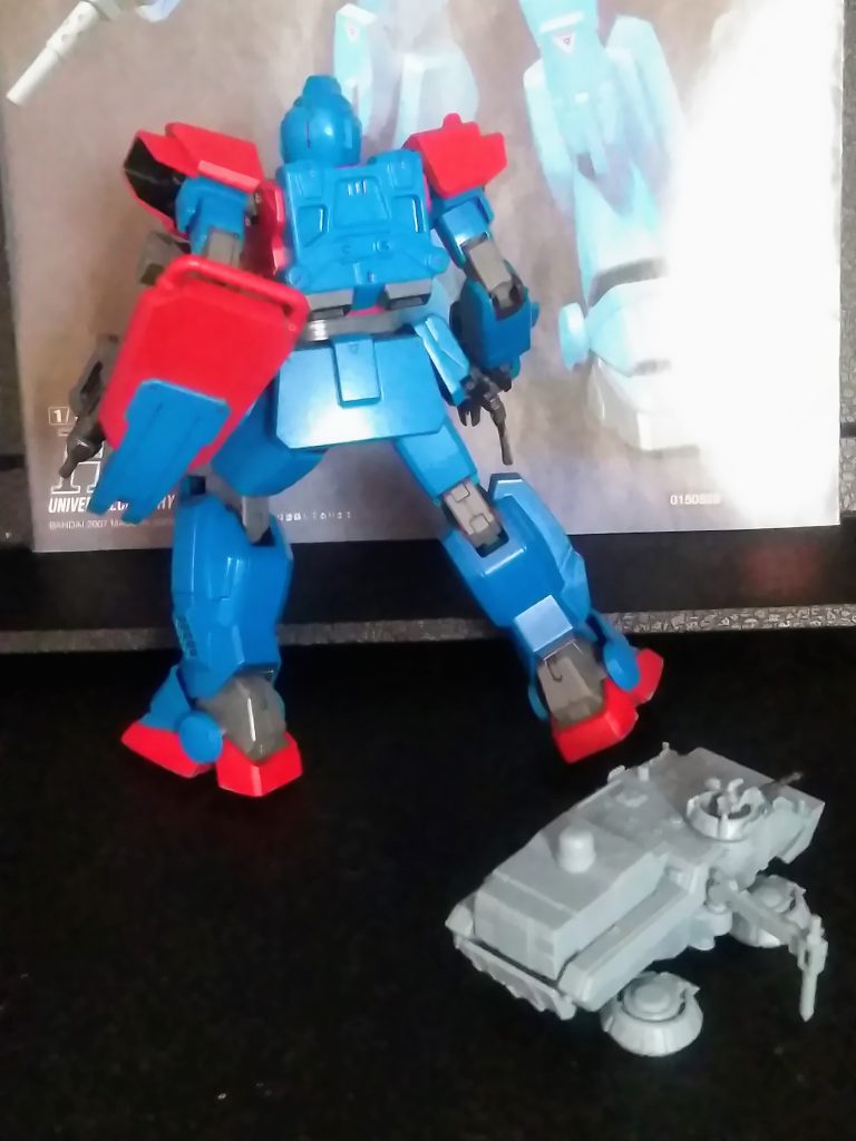 予備機体として生産された『ジム・ブルーデスティニー・タイプ』を受領したという脳内設定です。(EXAM)は搭載されてません。