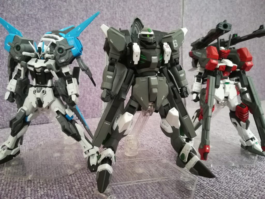 フル可動化はガンプラ改造を始めた頃の目標だったので、形にすることが出来て感無量です。
