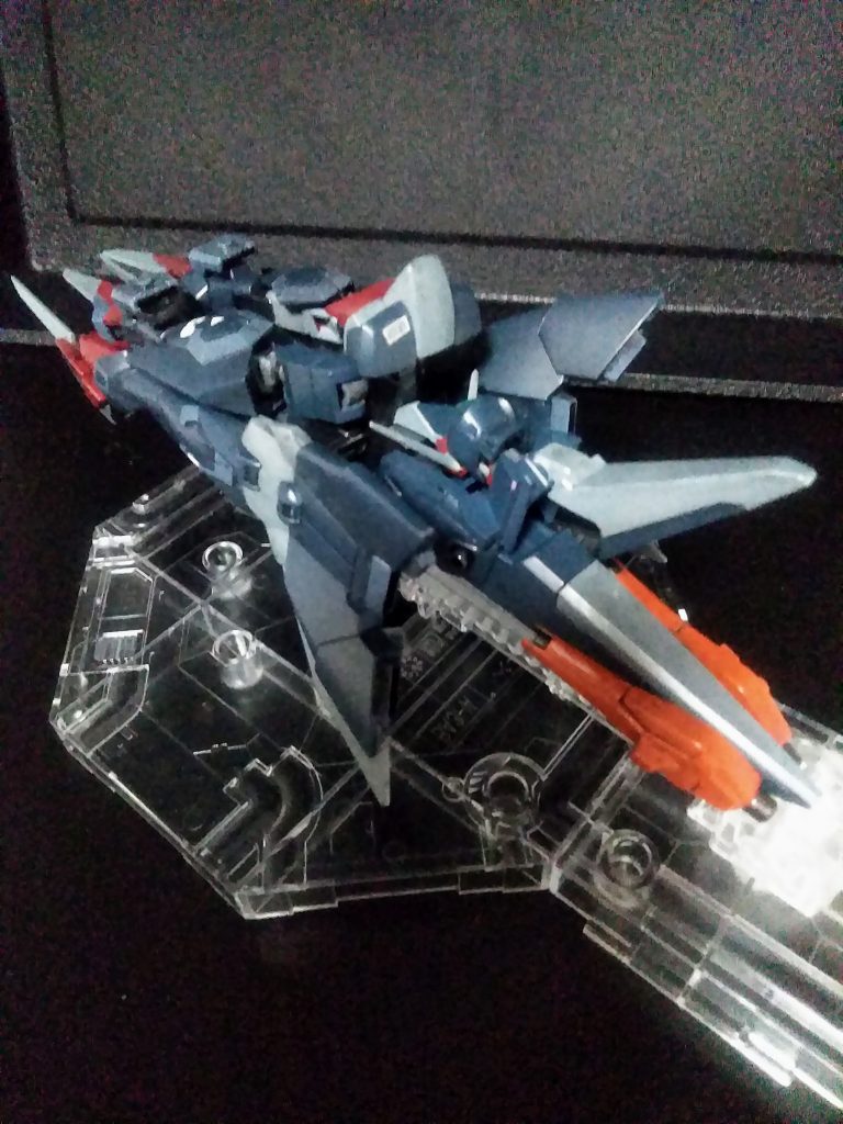 後ろから観ると、『どゆこと？』ってなります。