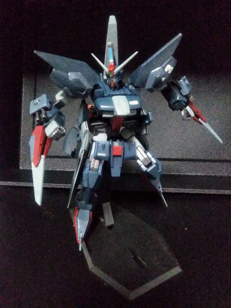 斬撃モード(造った当時はビームサーベルが出るとは思っていませんでした。)