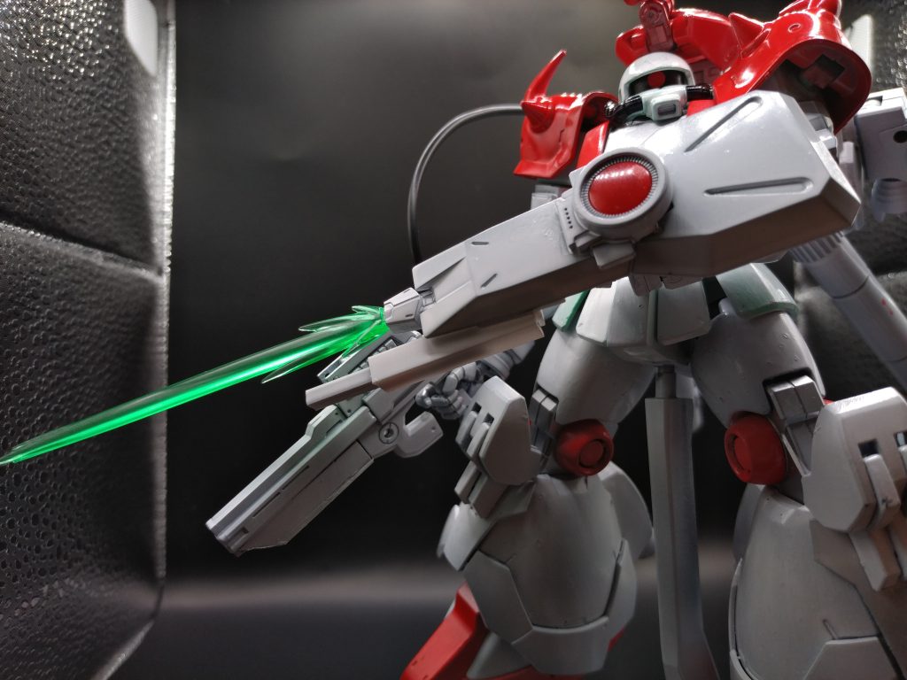 ビームサーベル。連邦をなます切りにすると言う鋼鉄の意思を感じる。