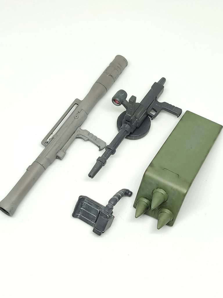 一応、旧HGUC(?)から流用した武装も塗装しましたが、個人的にはシールドはあまり好みではないので持たせていません…😅最後までご覧いただきましてありがとうございました😊