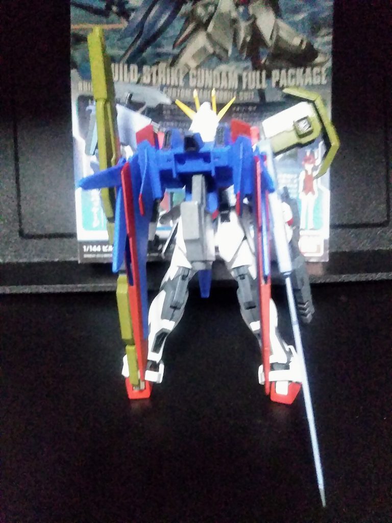 『エネルギーパック』のようなモノも着けました。