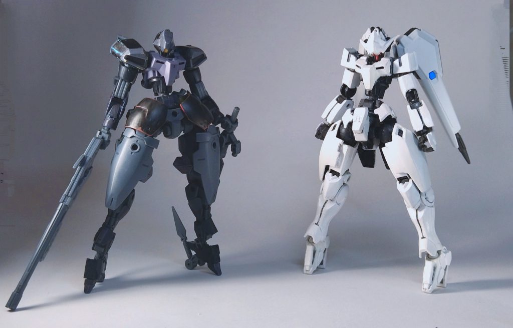 最後に二号機とツーショット。元々姉妹機という設定で作っていたのですが、双方独自進化した結果共通部分が胴体しか残っていません。一応シルエットは似せるよう努力したつもりですが…ここまで御覧いただきありがとうございました。今回やたら画像を横向きに繋げていたのは、縦長の画像が多くなってしまいスクロールの際少し見にくいと感じたためです。決して画像を詰め込むためではありませんよ…作品のストックはまだ結構あるので、やる気(主に文章の)が出たら次回も投稿するかと思います。たぶん。その時が来たらまたお会いしましょう!