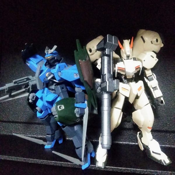 HG ガンダム グシオン リベイク & シュヴァルベ グレイズ