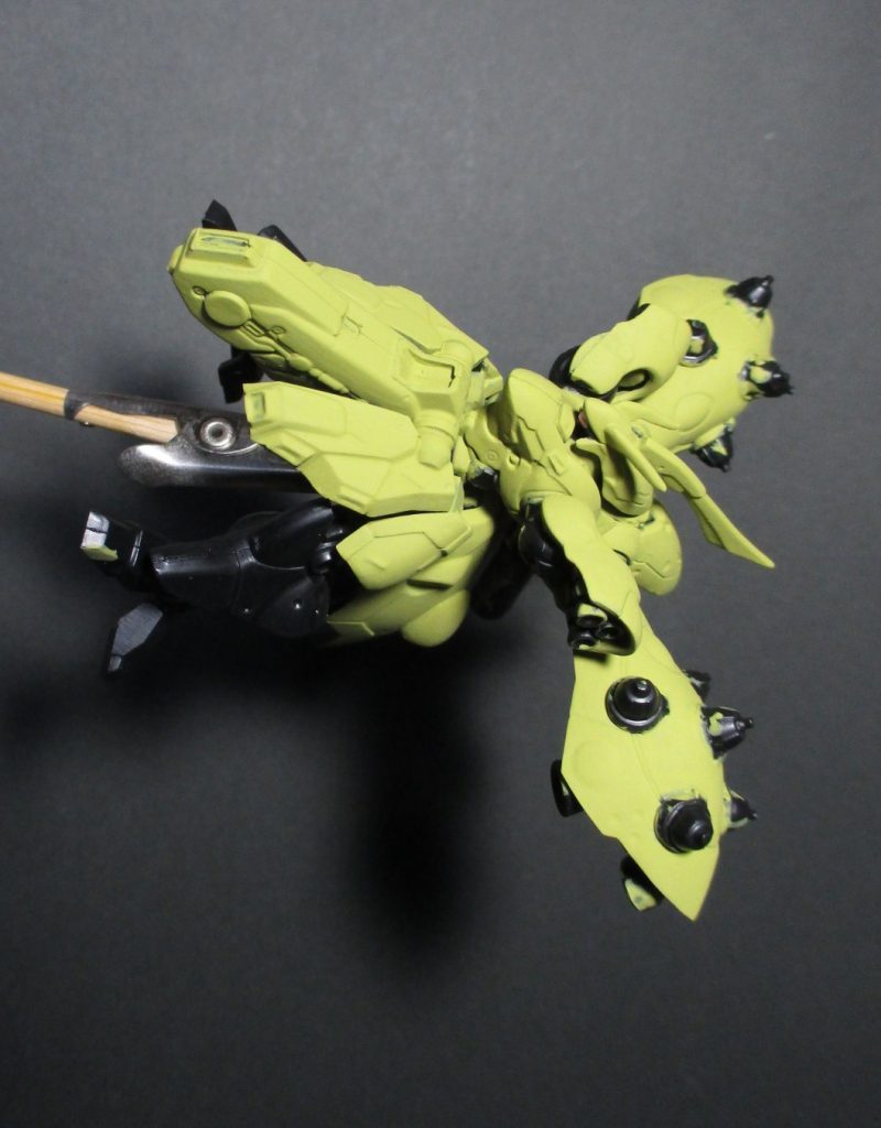 俗に言う近藤版をイメージして塗装することに決めていたので、ファレホモデルカラーのダークイエローで本体塗装