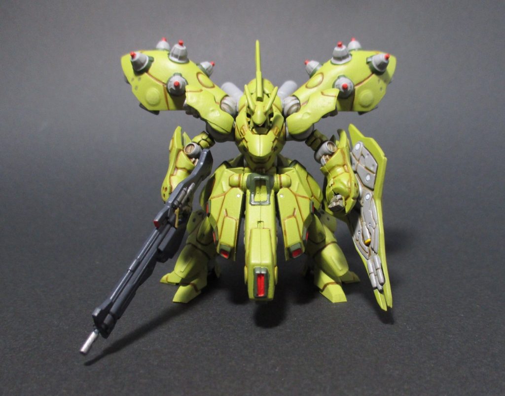 トップコート以外はスミ入れ含めてオールファレホでの塗装になりましたメタリックはメカカラー(ゴールドのみゲームカラー)で、それ以外はモデルカラーとゲームカラーを使用しています