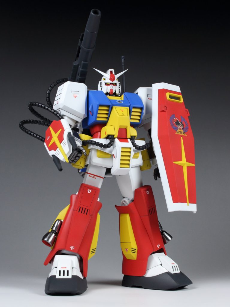 目立つような改造はしていませんがモールドや逆エッジは深く彫り直しスミ入れが綺麗かつ容易に仕上がるようにしています。