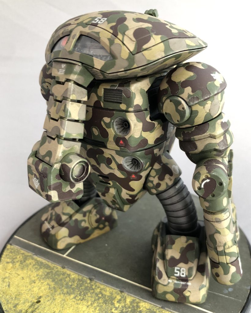 全身迷彩のジュアッグさんはオトコマエです。